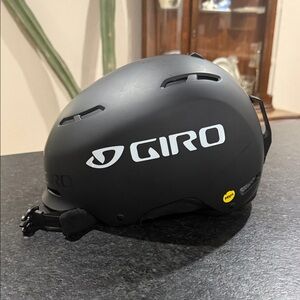 Giro Matte Black VR Helmet